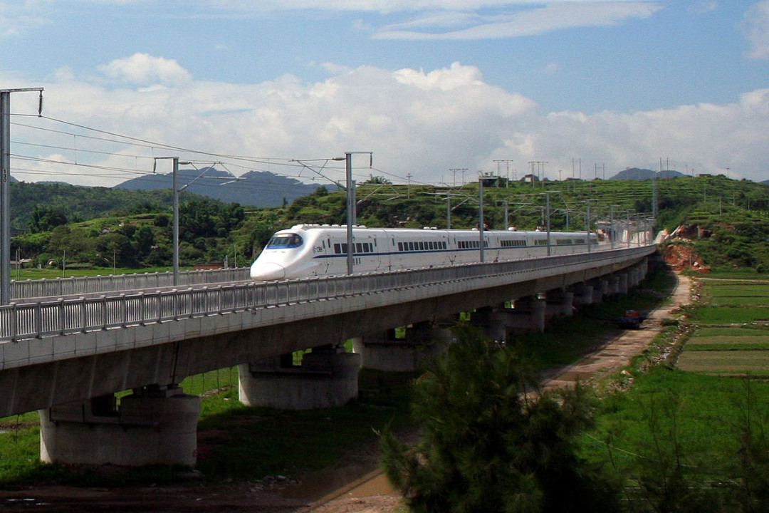 China Railways CRH Passing through Lianjiang county, Fujian province, China. Photo by spamlian.